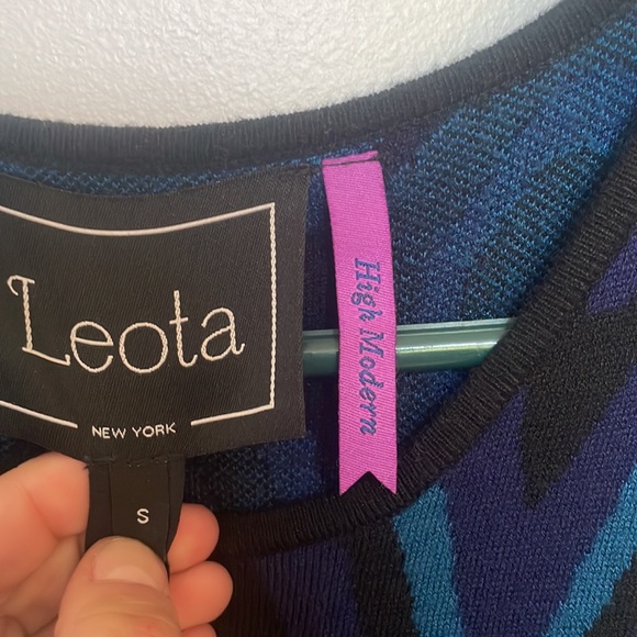 LEOTA Ava A-Line Fit and Flare Geometric Sweater Knit Sleeveless Dress - Picture 8 of 13